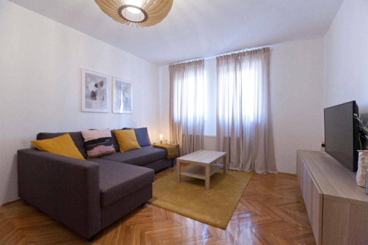 Old Town Castropola Apartment エクステリア 写真